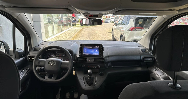 Toyota Proace City Verso cena 117900 przebieg: 9142, rok produkcji 2023 z Jastrowie małe 211